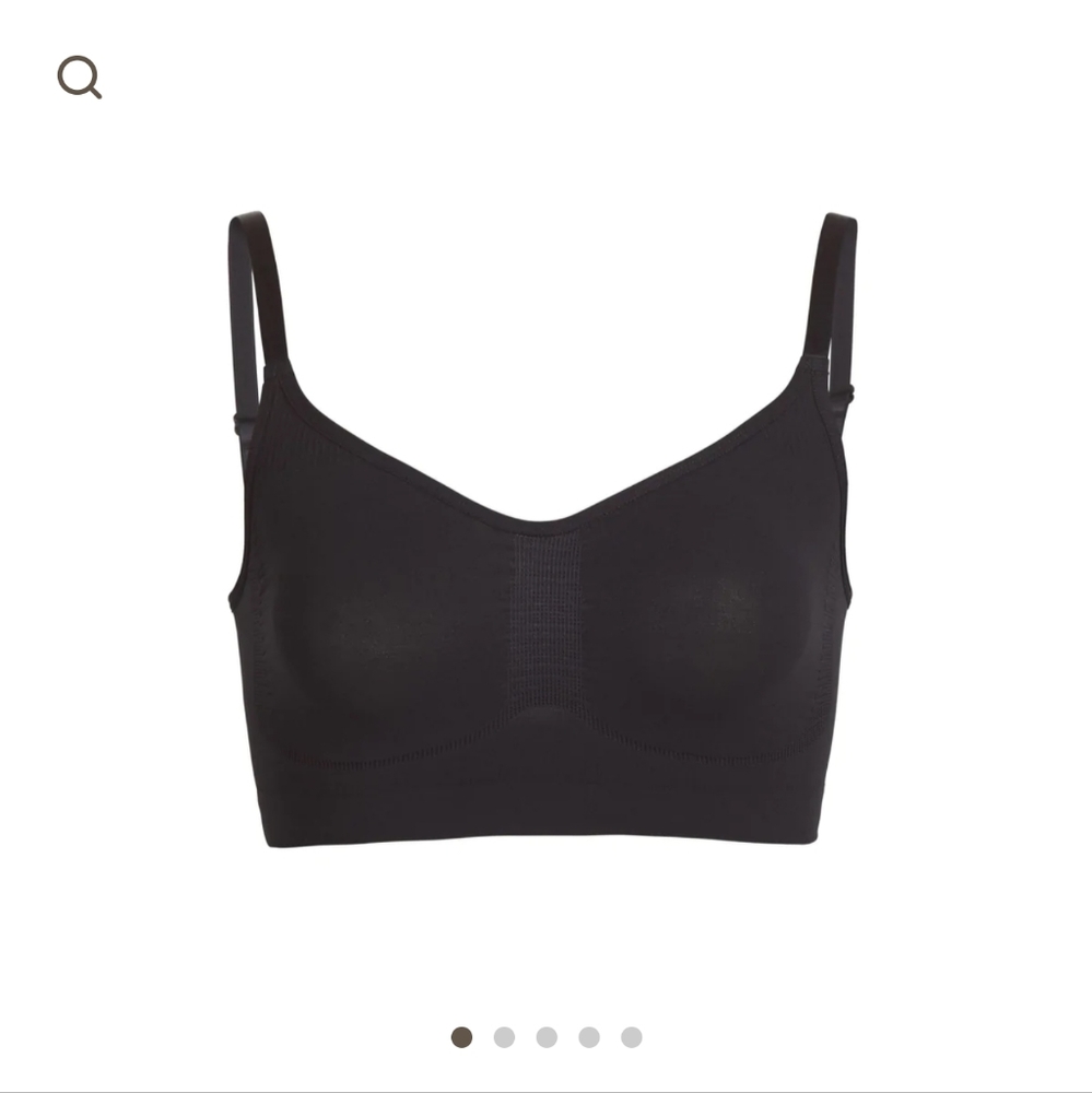 NWOT SKIMS Sculpting Bra